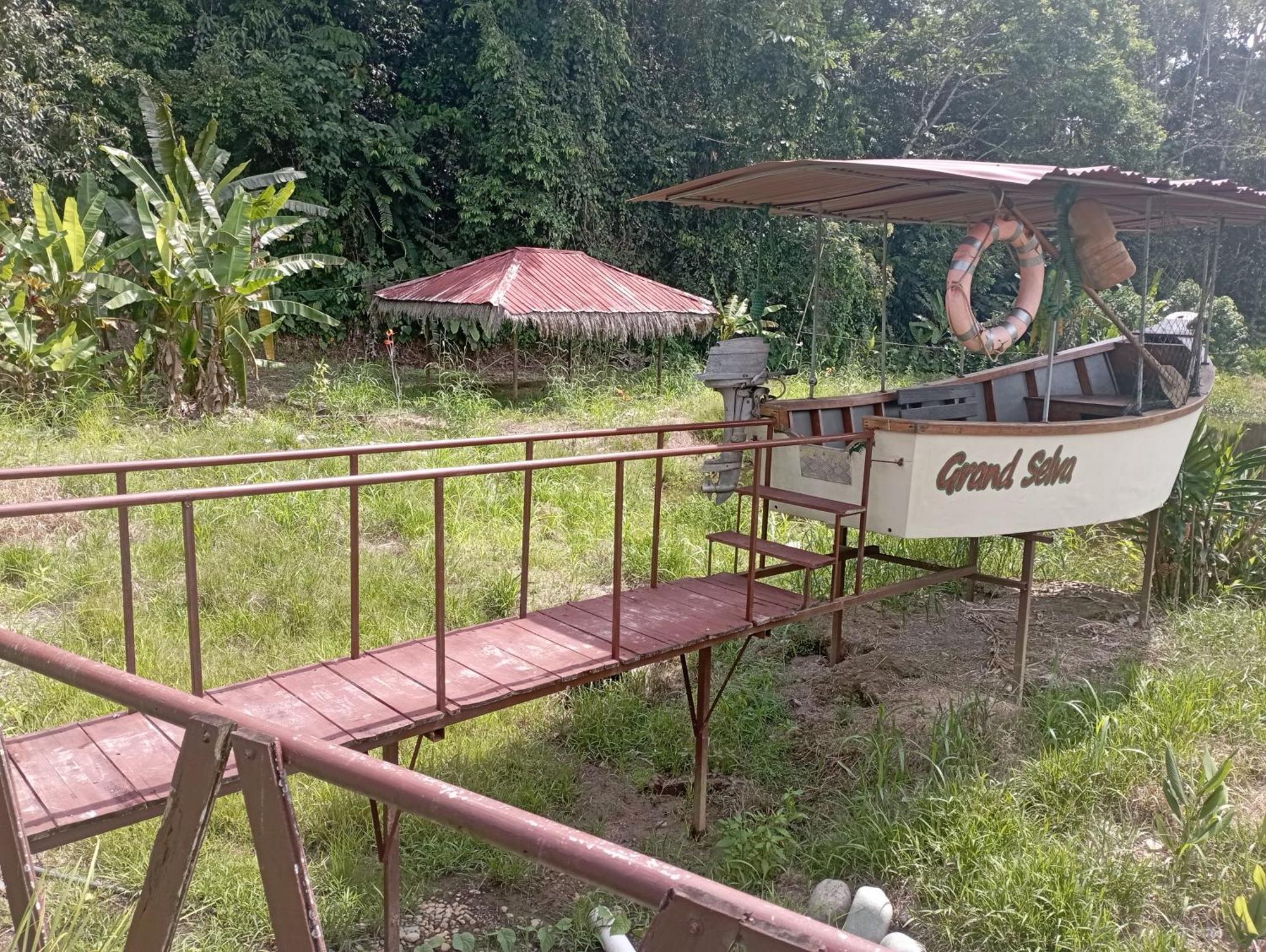 Grand Selva Lodge & Tours Tena Esterno foto